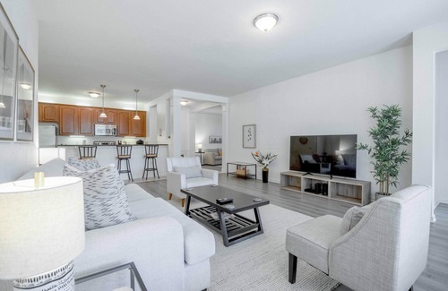 Florida Central Atlantic Coast Condo | Vista Cay Luxury Mirage. Walk to Epic Universe and the OCCC