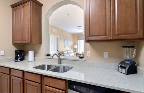 Florida Central Atlantic Coast Apartment | VISTA CAY RESORT, 2 BEDROOM STANDARD APARTMENT NEAR UNIVERSAL, CONVENTION CENTER