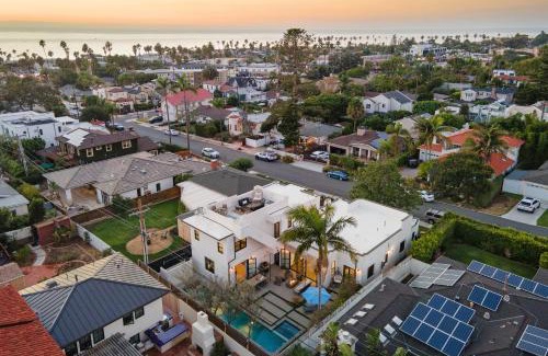 Beach Barber Tract House | Vista Del Mar by AvantStay Stunning Spanish Inspired Home w Pool Hot Tub Rooftop Patio