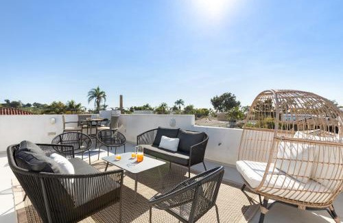 Beach Barber Tract House | Vista Del Mar by AvantStay Stunning Spanish Inspired Home w Pool Hot Tub Rooftop Patio