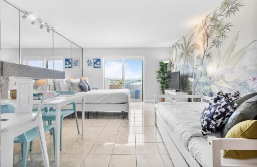 North Bay Village Apartment | Vista Mar: Bay Views Close to Miami Attractions