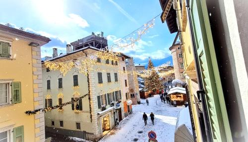 Trento Old Town Apartment | Vista mercatini -Jacuzzi- 100mq deluxe x 6persone