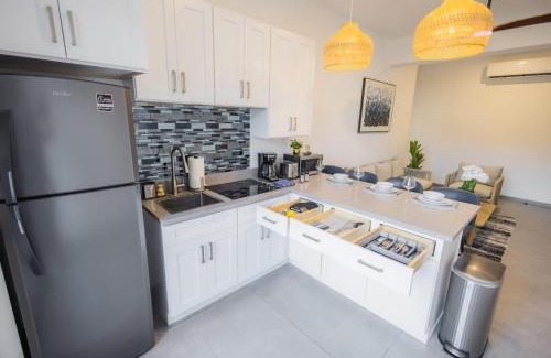 Centro Apartment | Vista Pedregal-New Apartment 2 min Walking to Golden Zone Marina