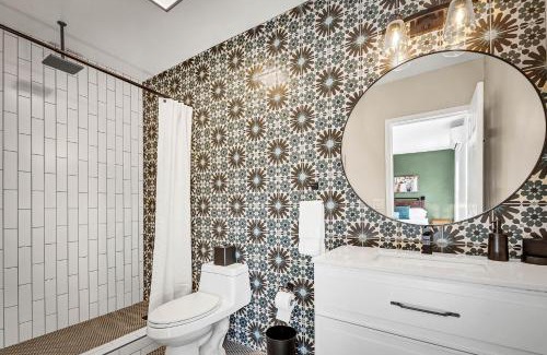 Vista Apartment | Vista Vacation in Historic City Center Walkable