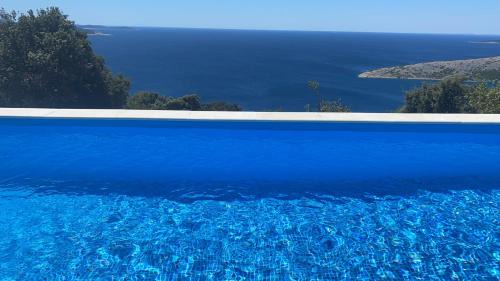 Ustrine House | Vita Vacation Home