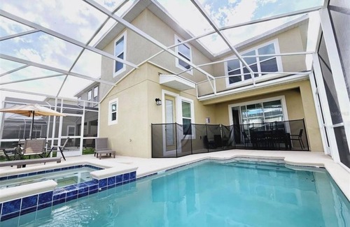 Four Corners House | Vivid Vista Villa