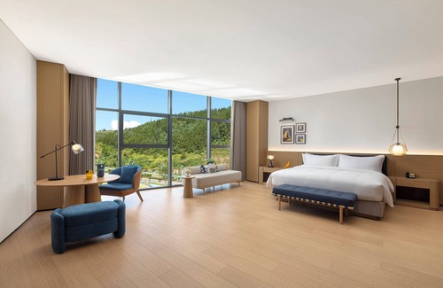 Luxi County Hotel | voco Wugong Mountain Jiangxi by IHG