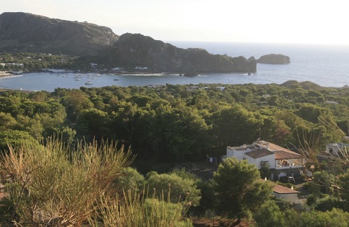 Vulcanello House | VOLCANO WHITE HOUSE OF PUMICE