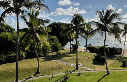Anse des Rochers Apartment | Votre Oasis Tropicale à Saint François