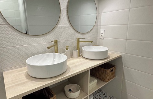 Charbonnieres-les-Varennes House | Vrbo Property