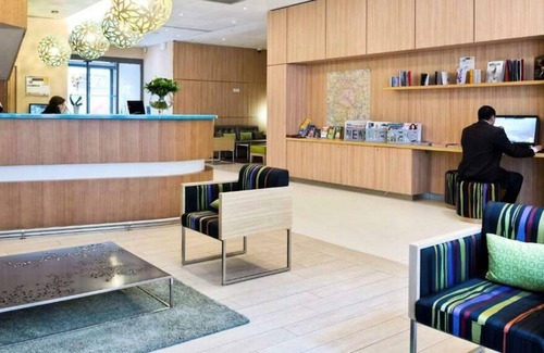 Vincennes Apartment | Vrbo Property