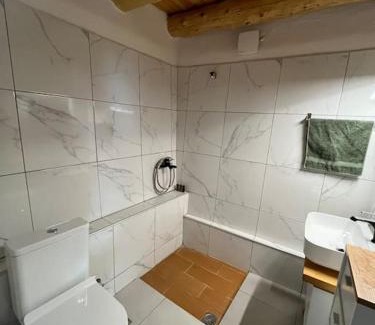 Apokoronas Ski Chalet | Vrysses Lodge Michael Stelianos