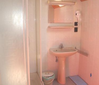 Balatonboglar Apartment | VUCA medencés, klimatizált Apartmanház