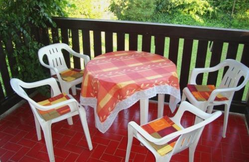 Balatonboglar Apartment | VUCA medencés, klimatizált Apartmanház