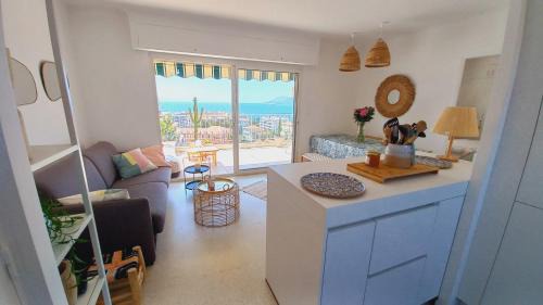 Cannes Old Town Apartment | Vue mer à couper le souffle - nouveau entièrement rénové