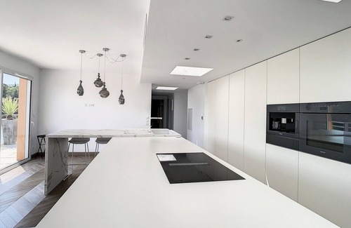 Cavalaire-sur-Mer Apartment | Vue Panoramique Pour Appartement Dernier Étage, Proche des Plages/Centre Ville