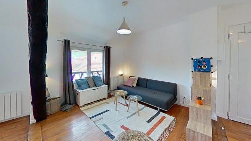 Vernon Apartment | Vue sur Seine