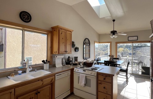 Oak Shores House | Wadsy's Lake House