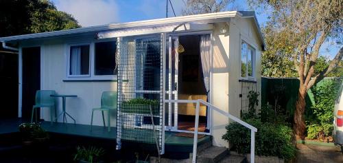 Waikanae Bed & Breakfast | Waikanae Accommodation Studio B&B