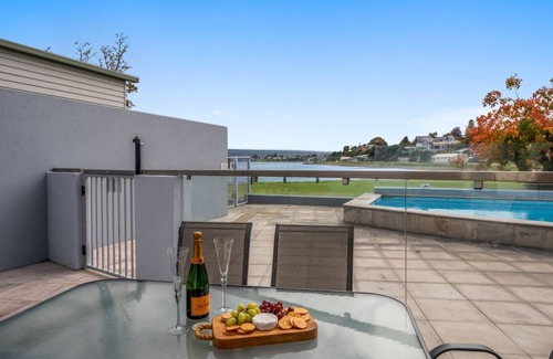 Taupo House | Waimahana Apartment 1 Taupo Lakefront
