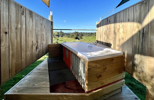 Nukuhou House | Wainui Valley Rural Retreat - Kiwi
