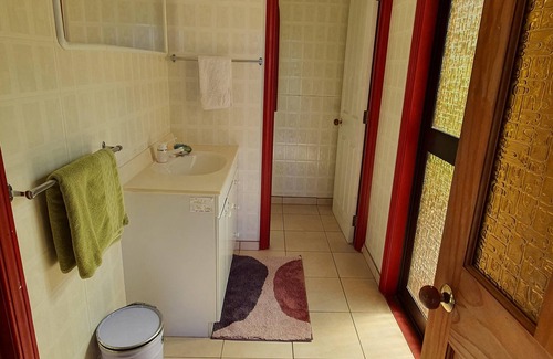 Houhora Cabin | Wake to the sound of the beach! 5min walk to the water