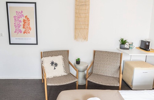 Zoutelande Apartment | Wake up near the beach in a cozy room with boxspring beds, space for your child, and a free coffee!