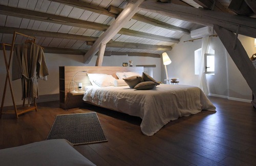 Rezanci House | Wake up to fresh and rural surroundings, in this fabulous Istrian vacation home with pool.