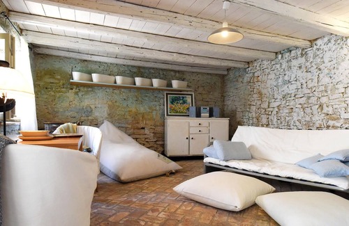 Rezanci House | Wake up to fresh and rural surroundings, in this fabulous Istrian vacation home with pool.