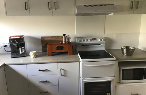 Bacchus Marsh Apartment | Walk everywhere! Centrally located!