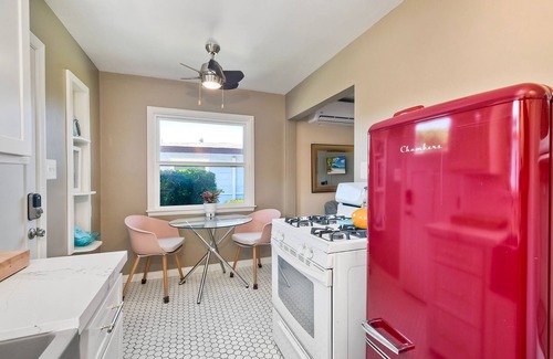 Carlsbad Condo | Walk To Beach | EV Charger | Outdoor Dining | 2BR