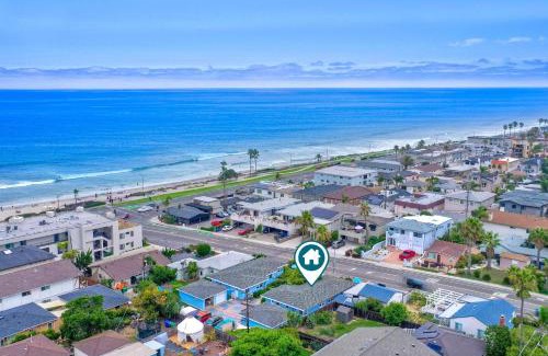 Carlsbad House | Walk To Beach - EV Charger - Outdoor Dining - 2BR
