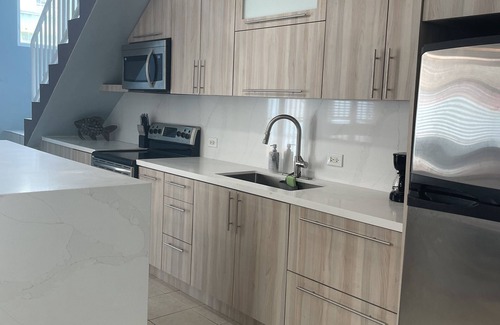 Vilomar Apartment | Walk to beach & Kioskos, close to rainforest, cold air, free parking