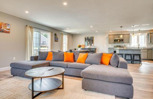 Laconia House | Walk to Beaches and Parks Home with Deck in Laconia