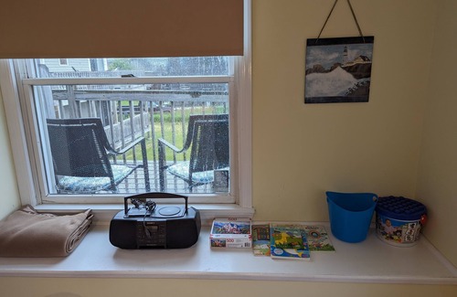 Lubec House | Walk to Campobello & beach/Weekly discount/Pets welcome/Water views/Fire pit