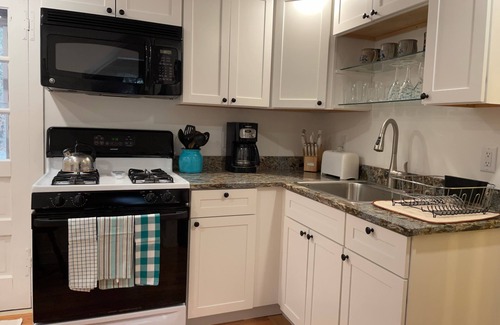 Eastham Apartment | Walk to Coast Guard Beach! Peaceful Vacation