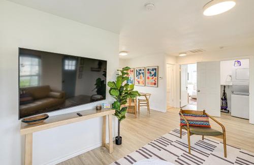 Central Arlington House | Walk to Cowboys Games Arlington Home with Hot Tub!