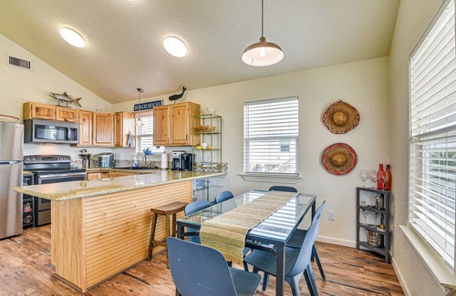 Surfside Beach House | Walk to Gulf: Surfside Beach Home w/Deck