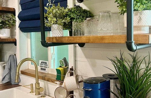 Downtown Dunedin House | Walk to Main St and Waterfront, Mins to Beaches