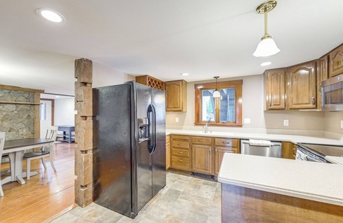 Bethlehem Apartment | Walk to Memorial Park: Pet-Friendly Bethlehem Home