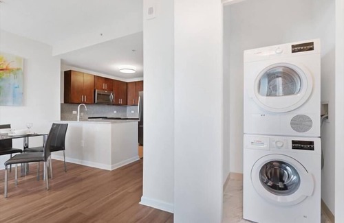 Hudson Exchange Apartment | Walk to NY Waterway | Family-friendly | The Waterfront
