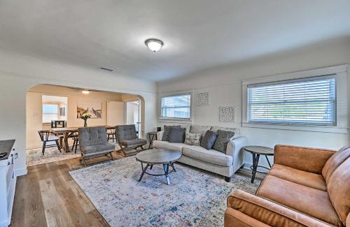 Old Poway House | Walk to Poway Farmers Market Family Retreat!