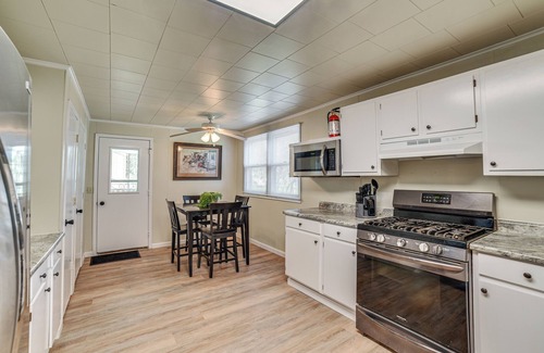 Oacoma House | Walk to River: Oacoma Home w/Dog-Friendly Yard!