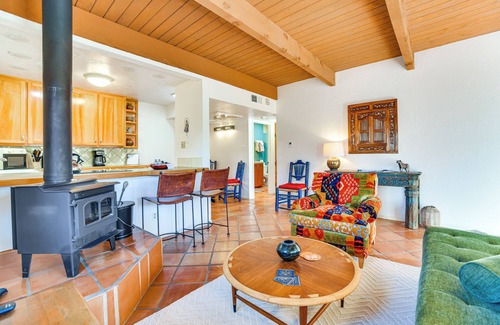 Northeast Santa Fe Condo | Walk to Santa Fe Plaza: Condo w/Pool & Hot Tub!