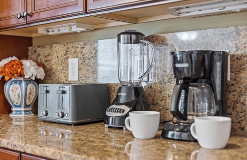 Loring Heights Apartment | Walk to Shops in Atlantic Station