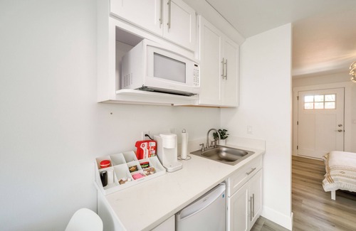 Soap Lake Apartment | Walk to Water: Soap Lake Studio w/Patio!