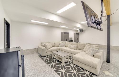 Gladstone House | Walk to Waterfront Michigan Retreat with Game Room