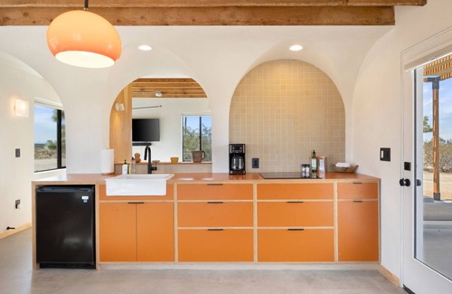 Yucca Valley House | ☾✩☽ Walker Ranch - Cozy and Romantic Cabin with Fire Pit ☾✩☽