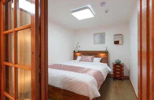 Seolcheon-myeon Villa | Walking distance from the K-Pop Demon Hunters background location#Stay Heritage Gyeongbokgung 2 - Hanok