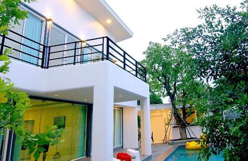 Hat Chao Samran House | Wan Villa